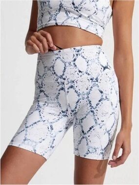 ❤️‍🔥BOGO FREE Varley White Navy Elsie Snake-Print Biker Shorts